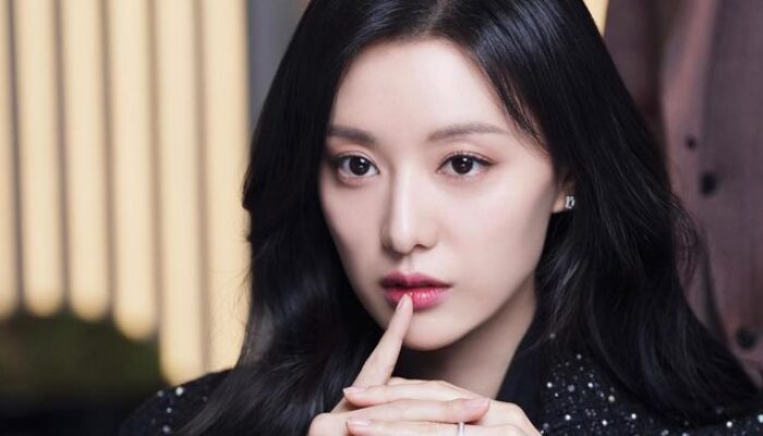 Profil Kim Ji Won, Bintang ‘Queen of Tears’ yang Introvert